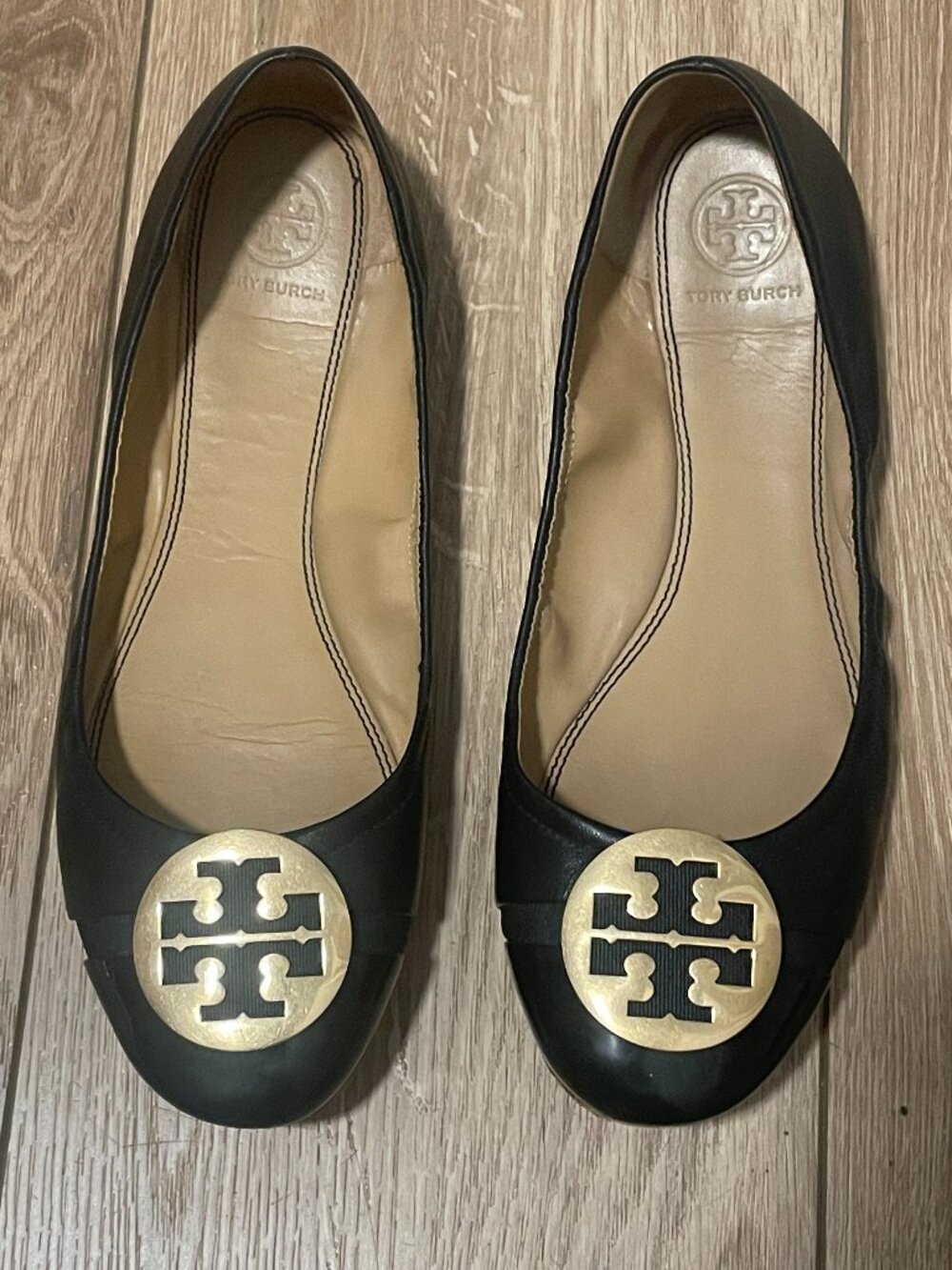 Tory Burch Black Leather Flats with Gold Logo Size 9